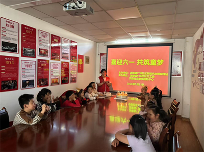 店埠鎮(zhèn)廣場(chǎng)社區(qū) 開展“喜迎六一 共筑童夢(mèng)”趣味活動(dòng) 點(diǎn)亮童心與夢(mèng)想